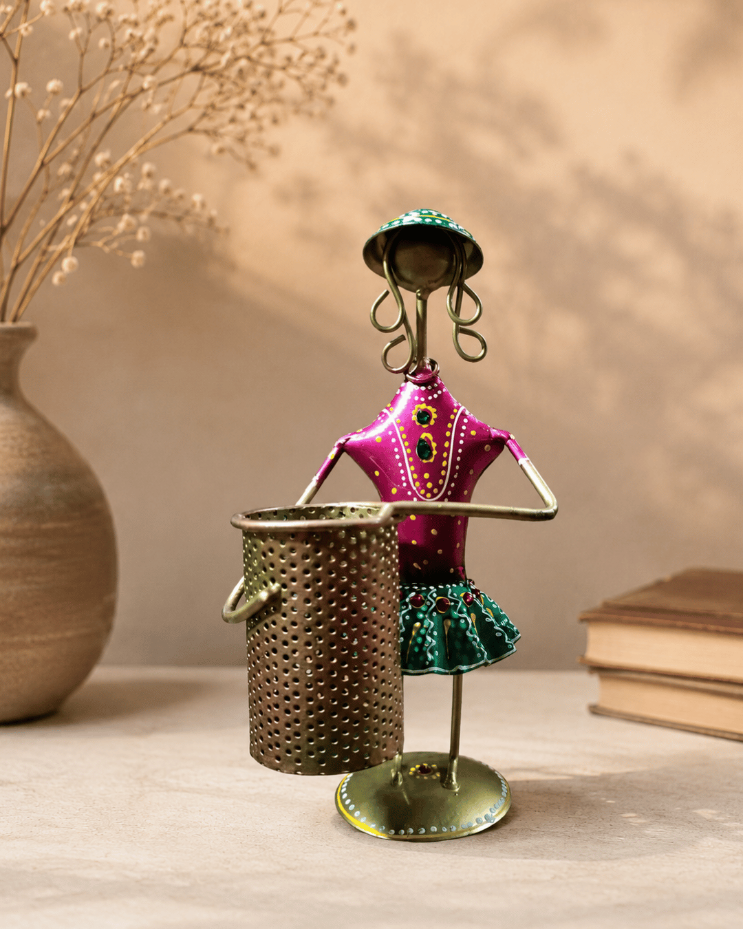 Rajasthani Lady Figurine Pen/Pencil Holder